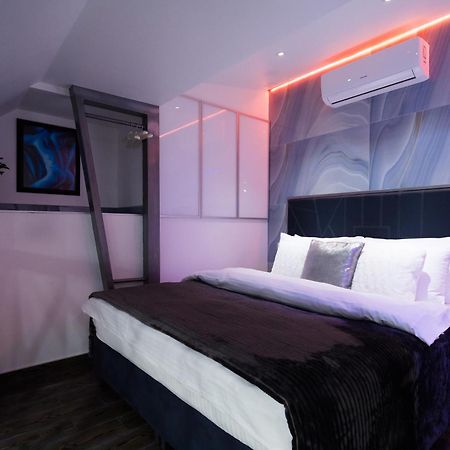 Langery Residence Central Apartments Odessa Phòng bức ảnh