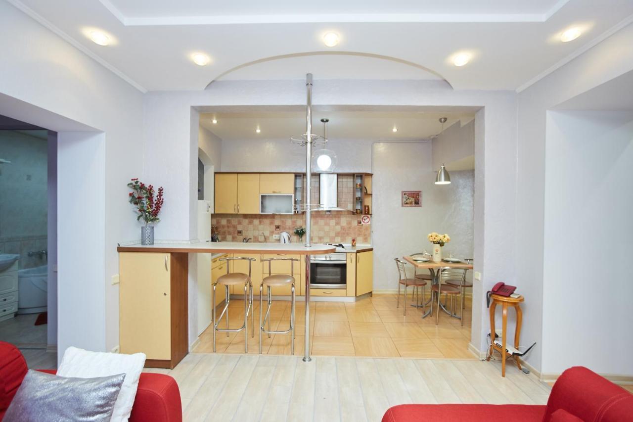 Langery Residence Central Apartments Odessa Ngoại thất bức ảnh