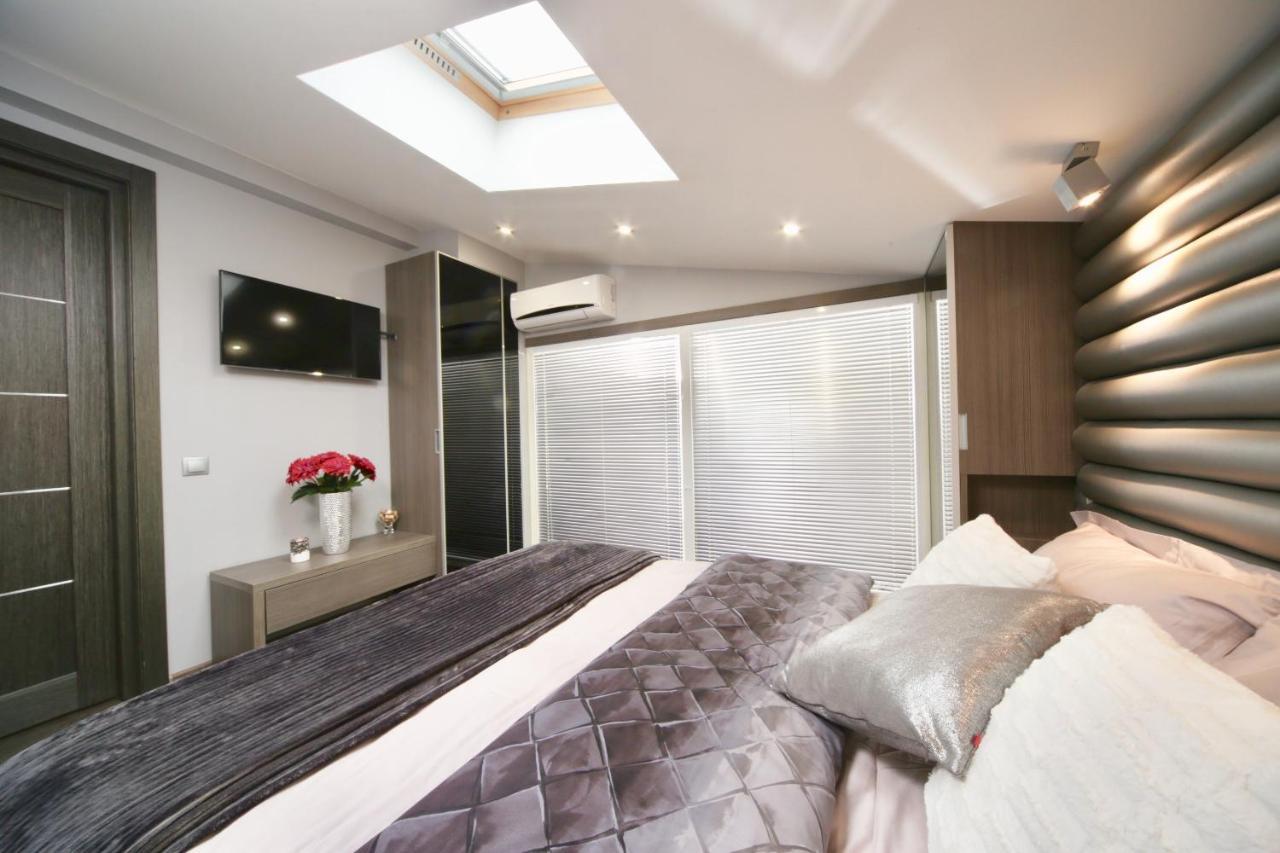 Langery Residence Central Apartments Odessa Ngoại thất bức ảnh